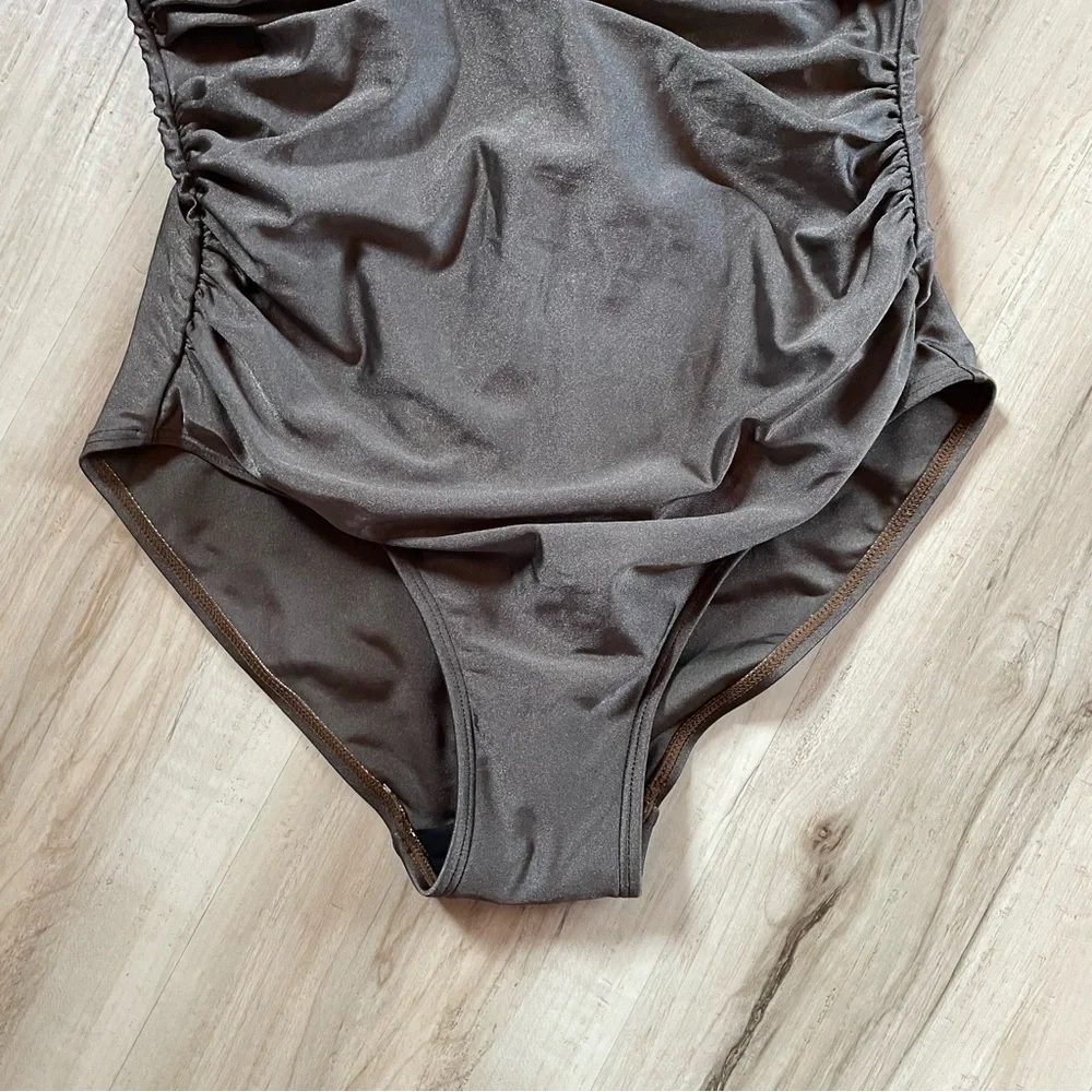 Ruched One-Piece Swimsuit in metallic gray - Picture 3 of 10